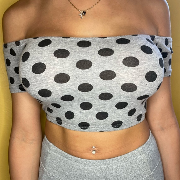Tops - Fun Polka Dot Crop Top 💫